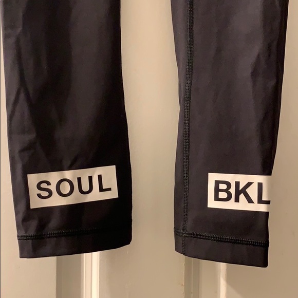 Lululemon Soul Sycle Leggings - Picture 7 of 8